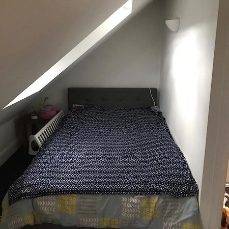 2 X Double Rooms In Cheam Dış mekan fotoğraf