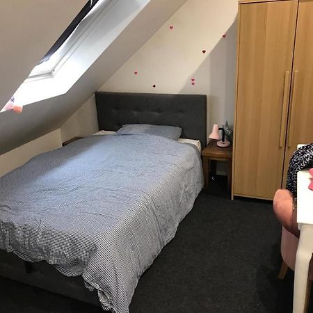 2 X Double Rooms In Cheam Dış mekan fotoğraf