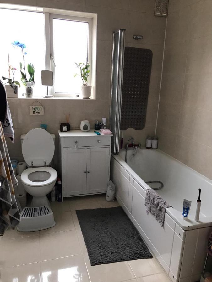 2 X Double Rooms In Cheam Dış mekan fotoğraf
