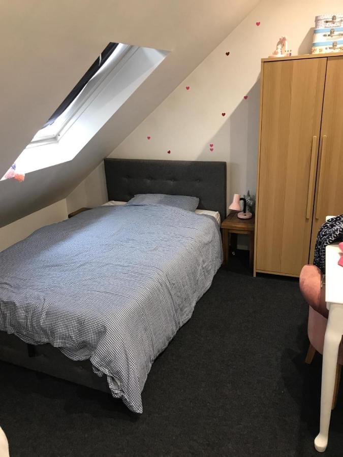 2 X Double Rooms In Cheam Dış mekan fotoğraf